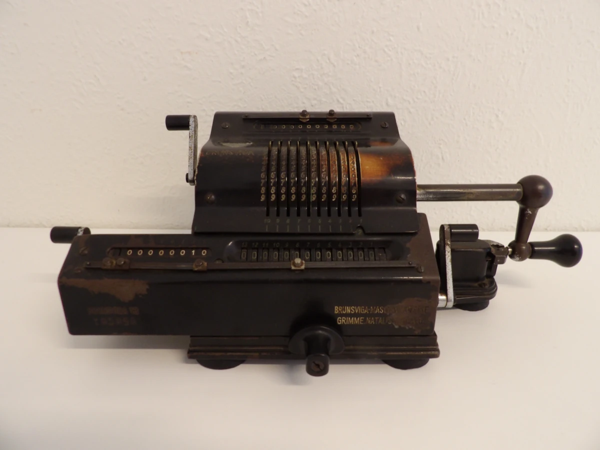 Brunsviga 13 mechanische rekenmachine – kavel bij De Kringwinkel, Leopoldsburg