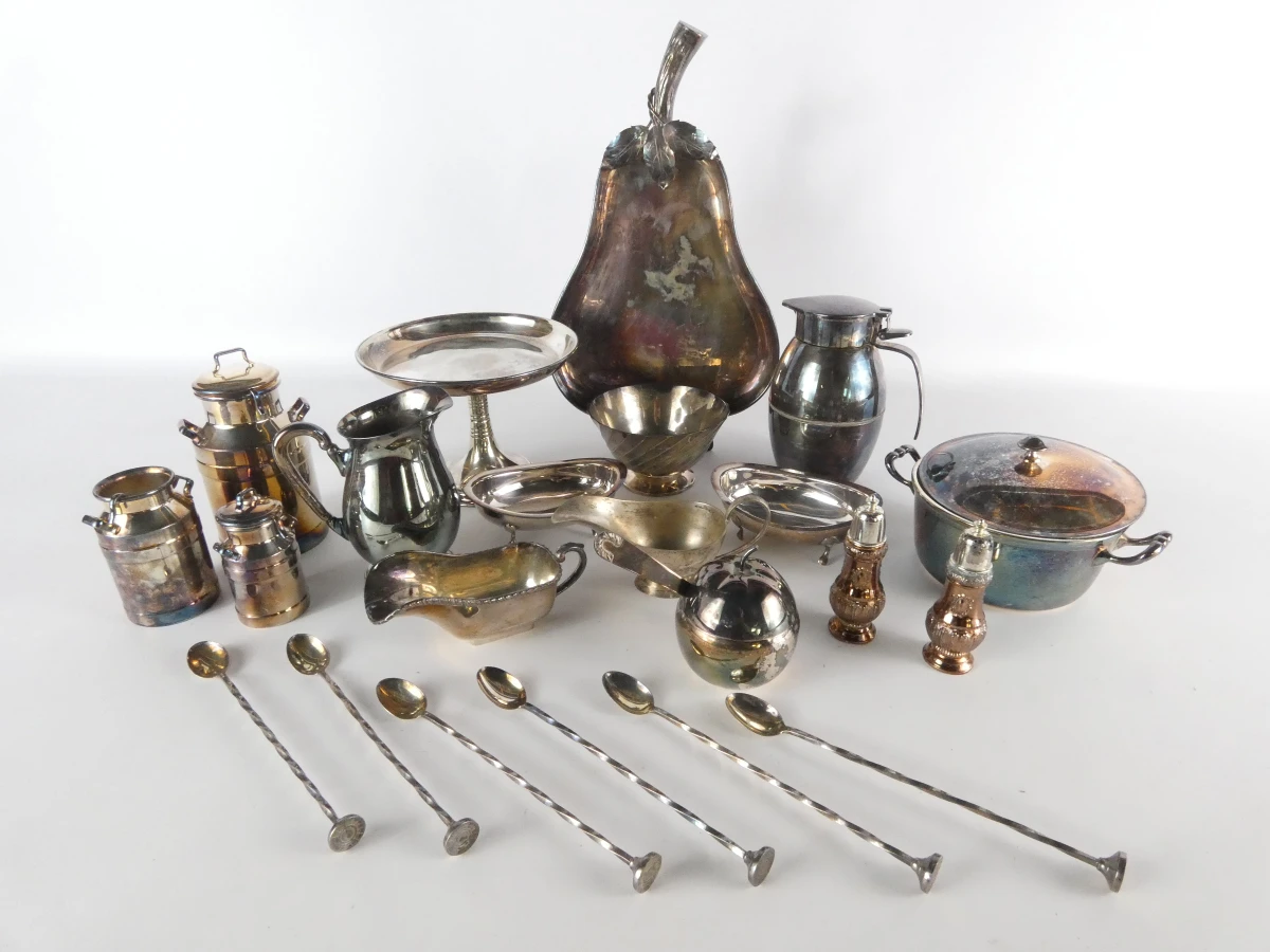 Vintage lot van voornamelijk verzilverde metalen voorwerpen(23 stuks-7,82 kg) - foto 2