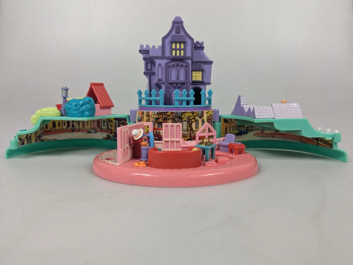 2 verschillende polly pocket sets met Sneeuwwitje, Cruella, dwergen en Dalmatiërs - foto 8