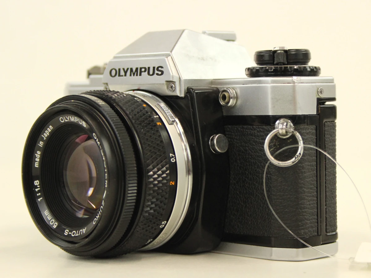 Olympus OM-10 analoge camera met 50 mm lens - foto 2