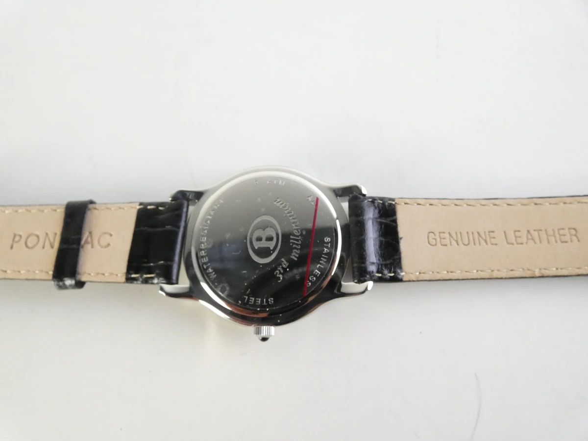 Pontiac horloge in originele doos – NMBS The Year 2000 - foto 10