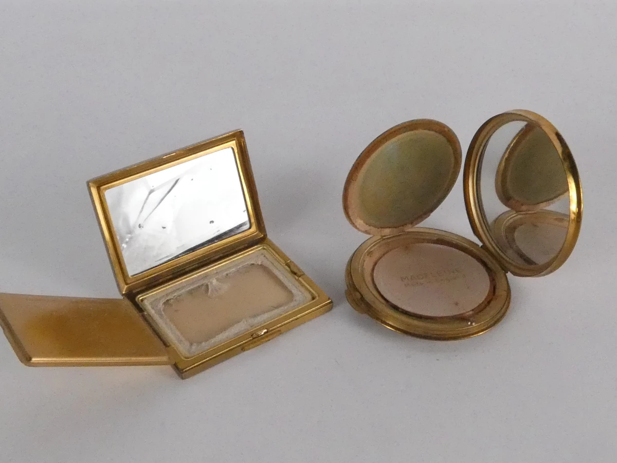 Vier Vintage Art Deco Cosmetica- en Verzorgingssets - foto 3