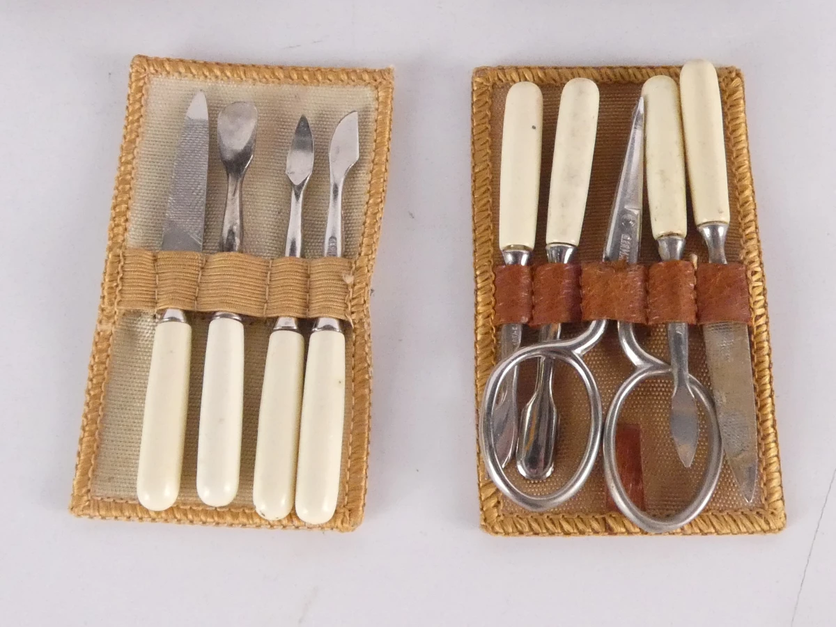 Vier Vintage Art Deco Cosmetica- en Verzorgingssets - foto 12