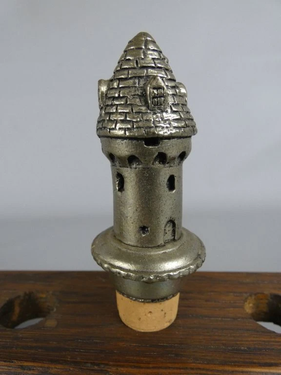 Set van 5 metalen flessendoppen met houten standaard - foto 8