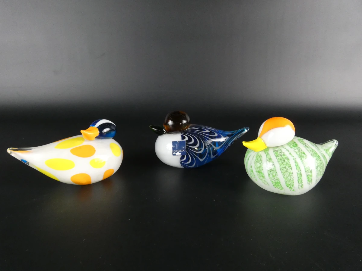 Set van 7 decoratieve glazen vogelfiguren. - foto 2