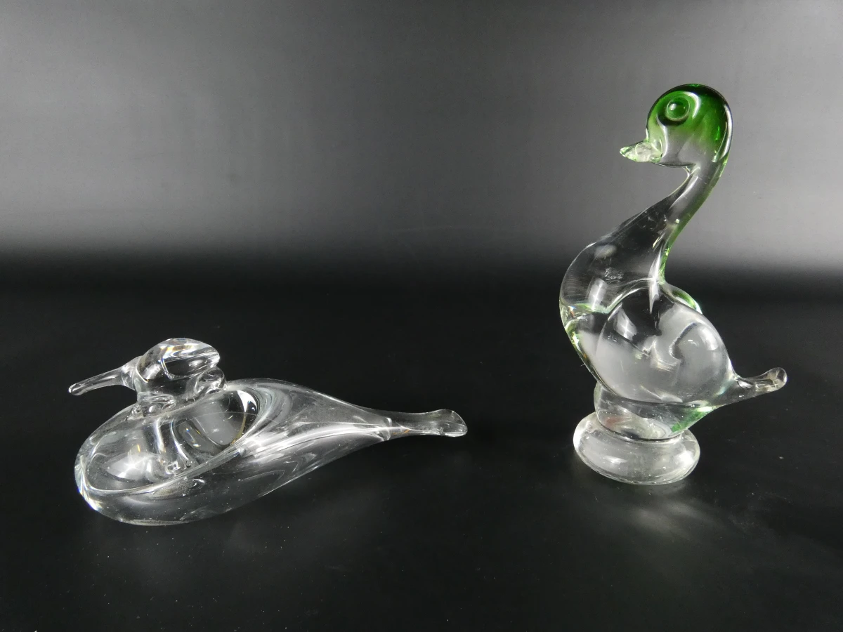 Set van 7 decoratieve glazen vogelfiguren. - foto 18