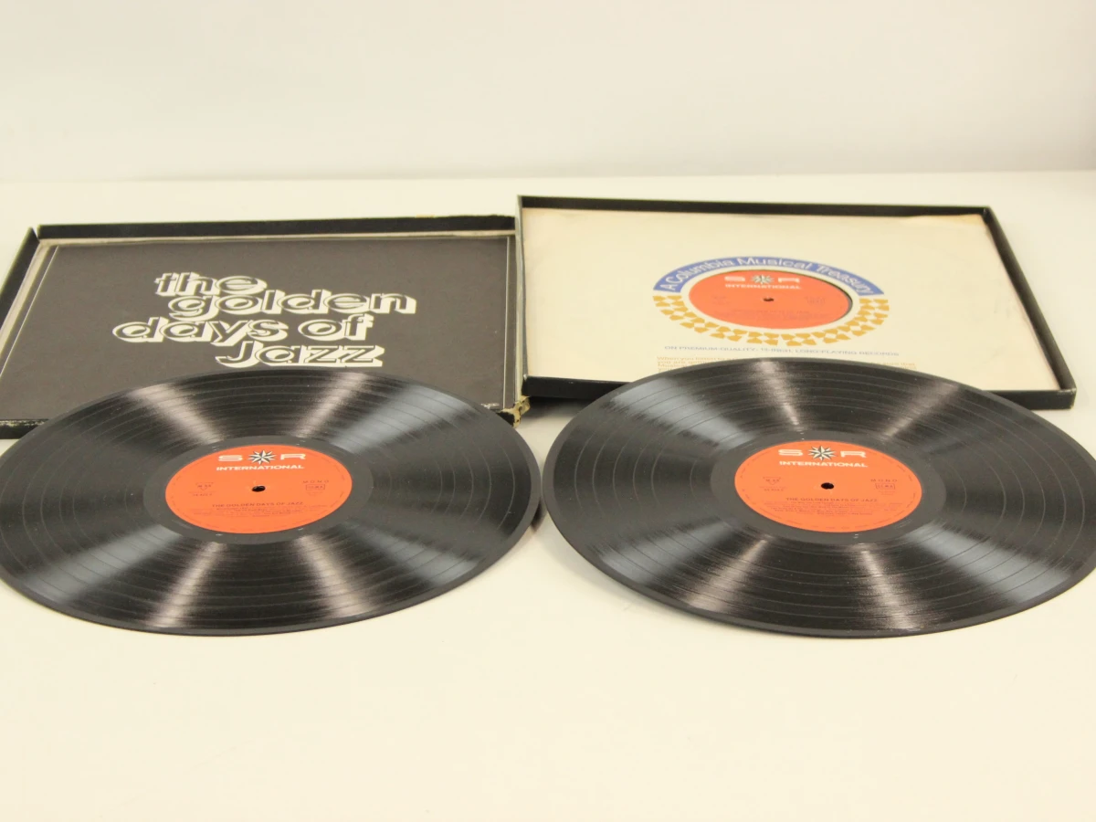 Jazz History en The Golden Days of Jazz LP collectie met boek - foto 3
