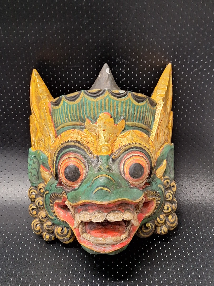 Driedelige set handgesneden Balinese maskers van hout - foto 6