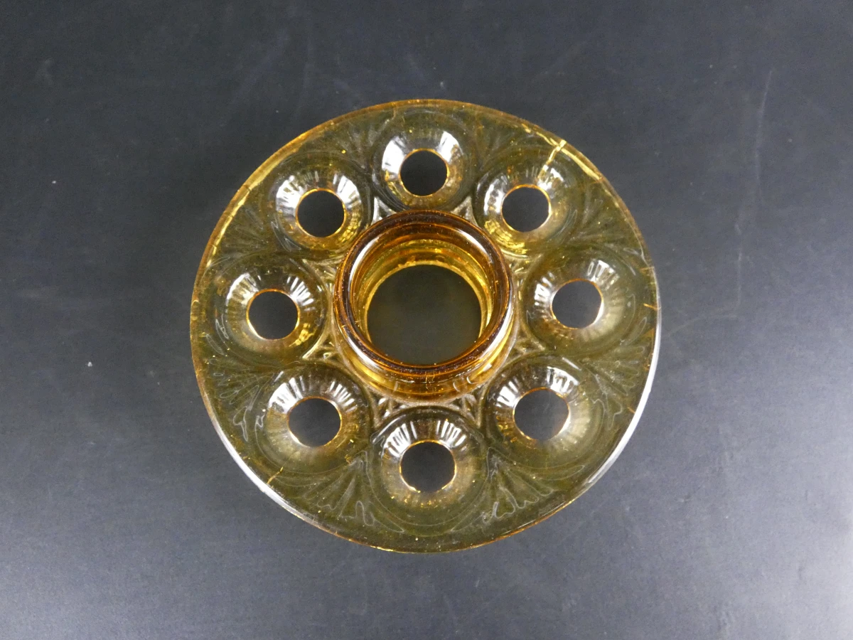 Vintage amberkleurige Art Deco glazen vaas met pique-fleurs - foto 11