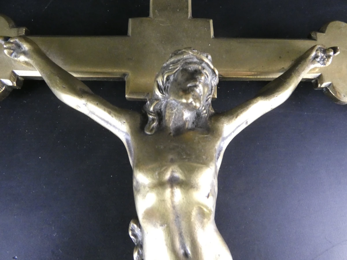 Messing kruis met Jezusfiguur - foto 4
