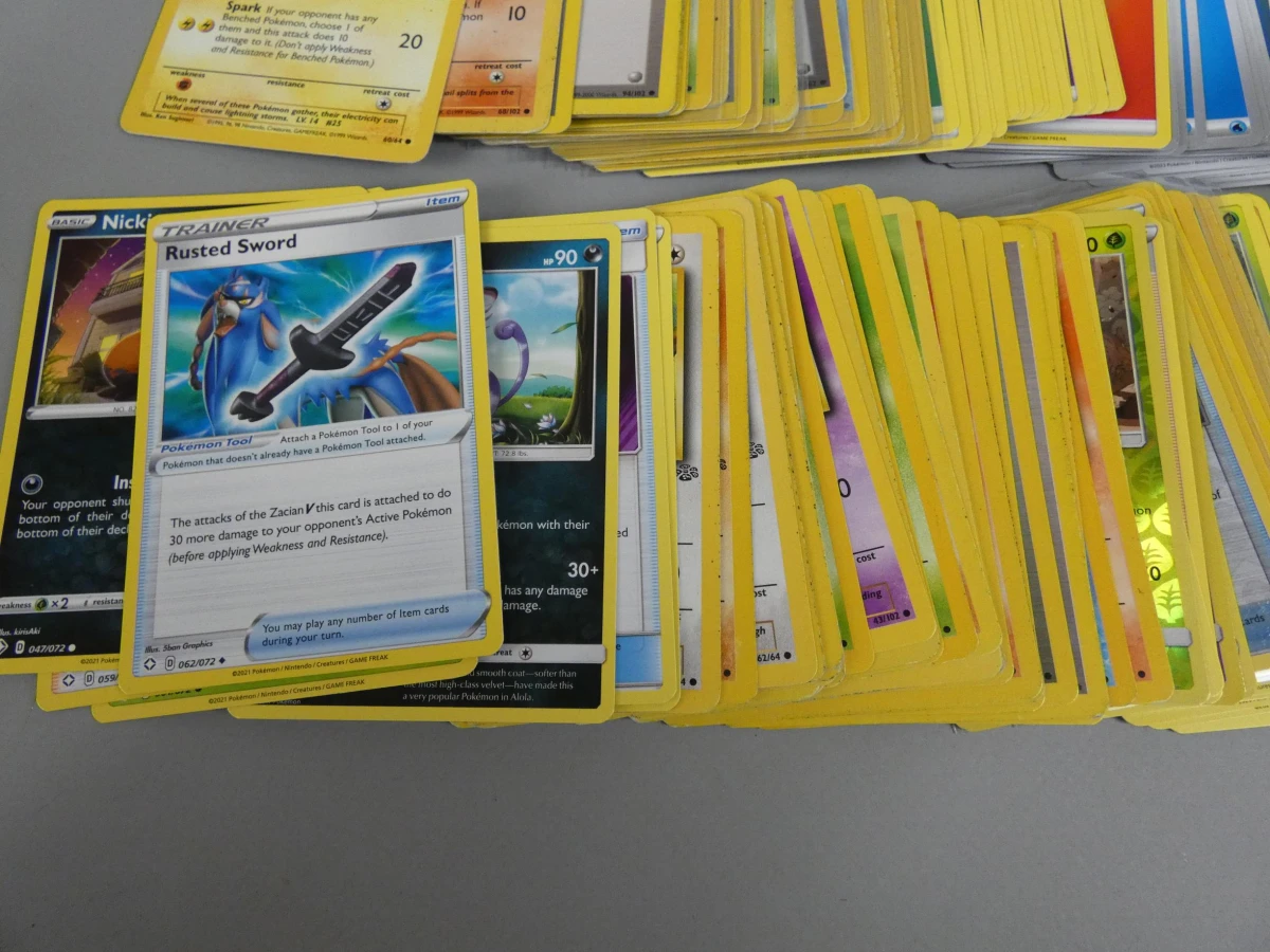 180 Pokémon kaarten in blik - foto 4