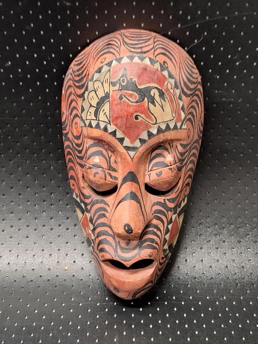 Set van drie vintage houten wandmaskers uit Afrika, Azie en Indonesie - foto 9