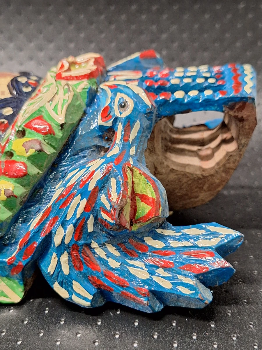 Set van drie vintage houten wandmaskers uit Afrika, Azie en Indonesie - foto 19