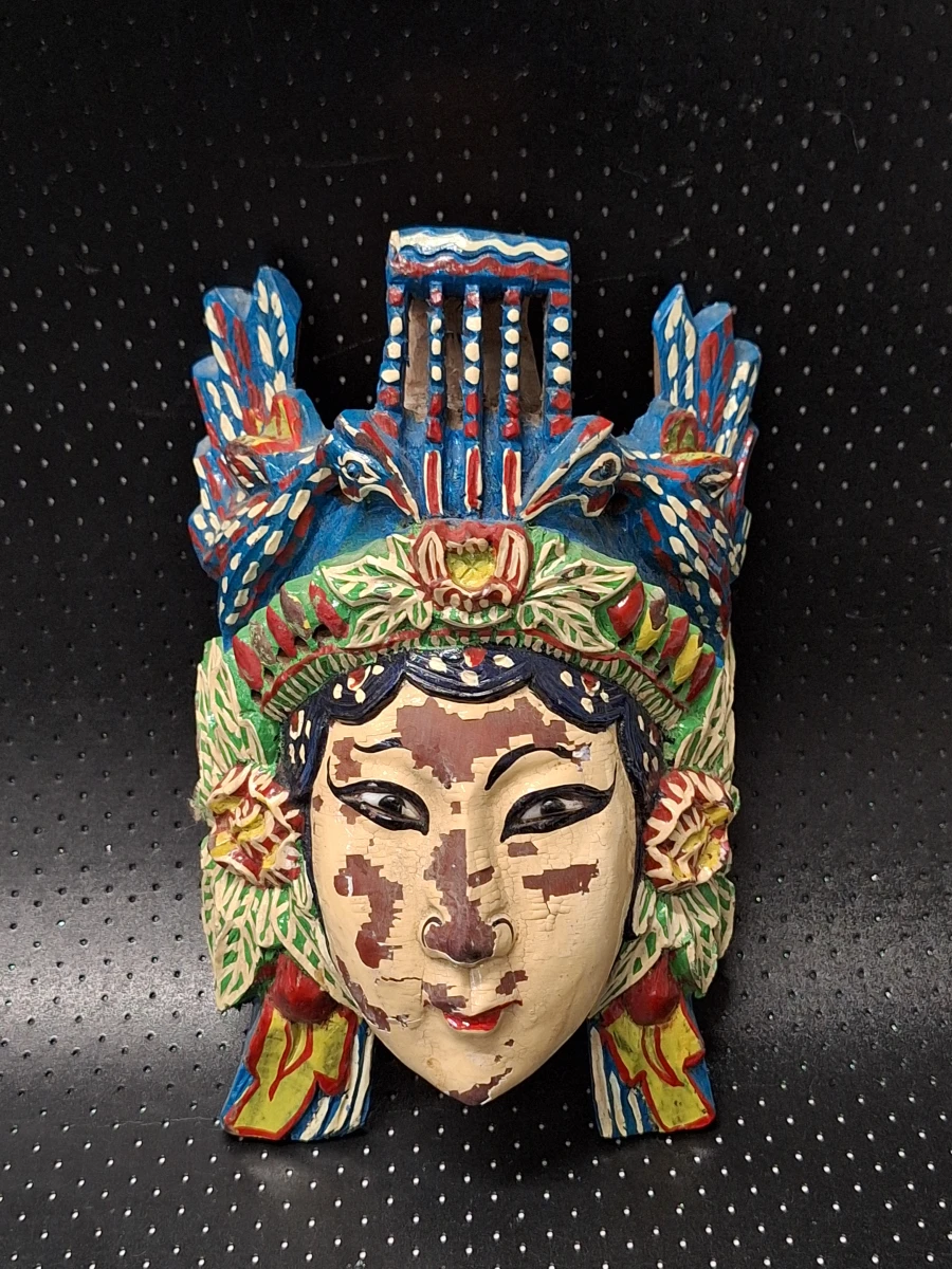 Set van drie vintage houten wandmaskers uit Afrika, Azie en Indonesie - foto 16