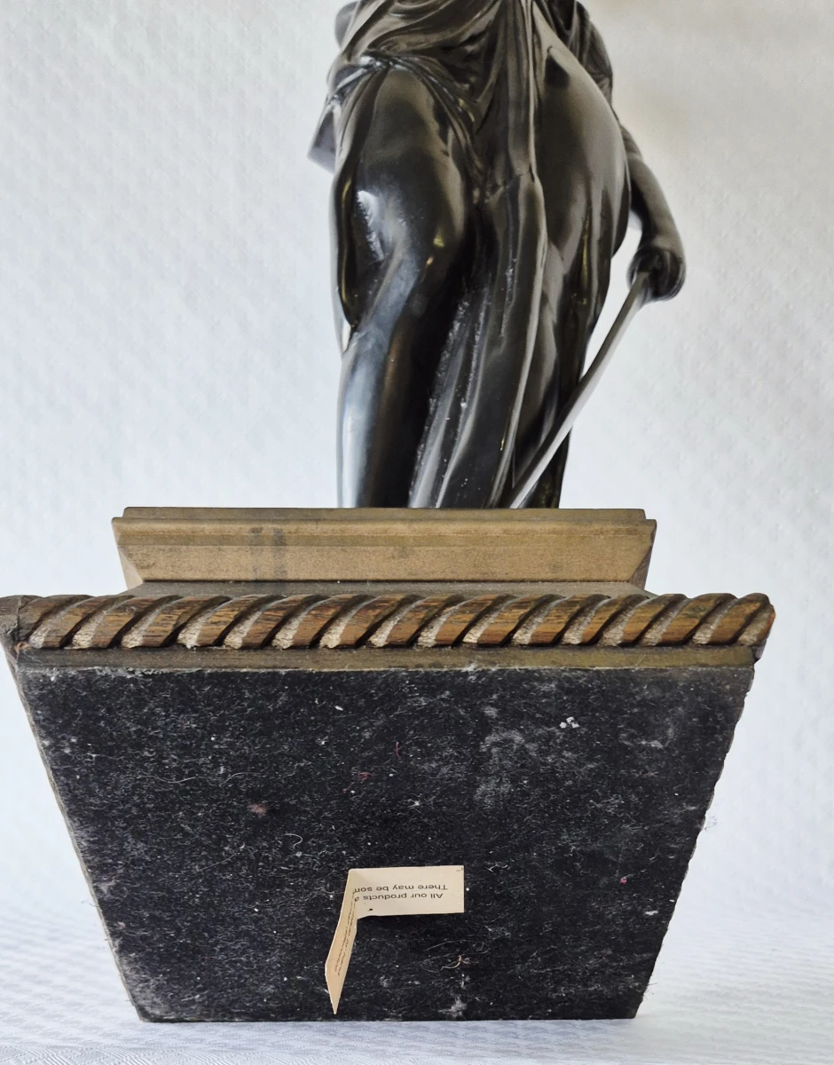 Bronzen beeld van Vrouw Justitia - foto 14