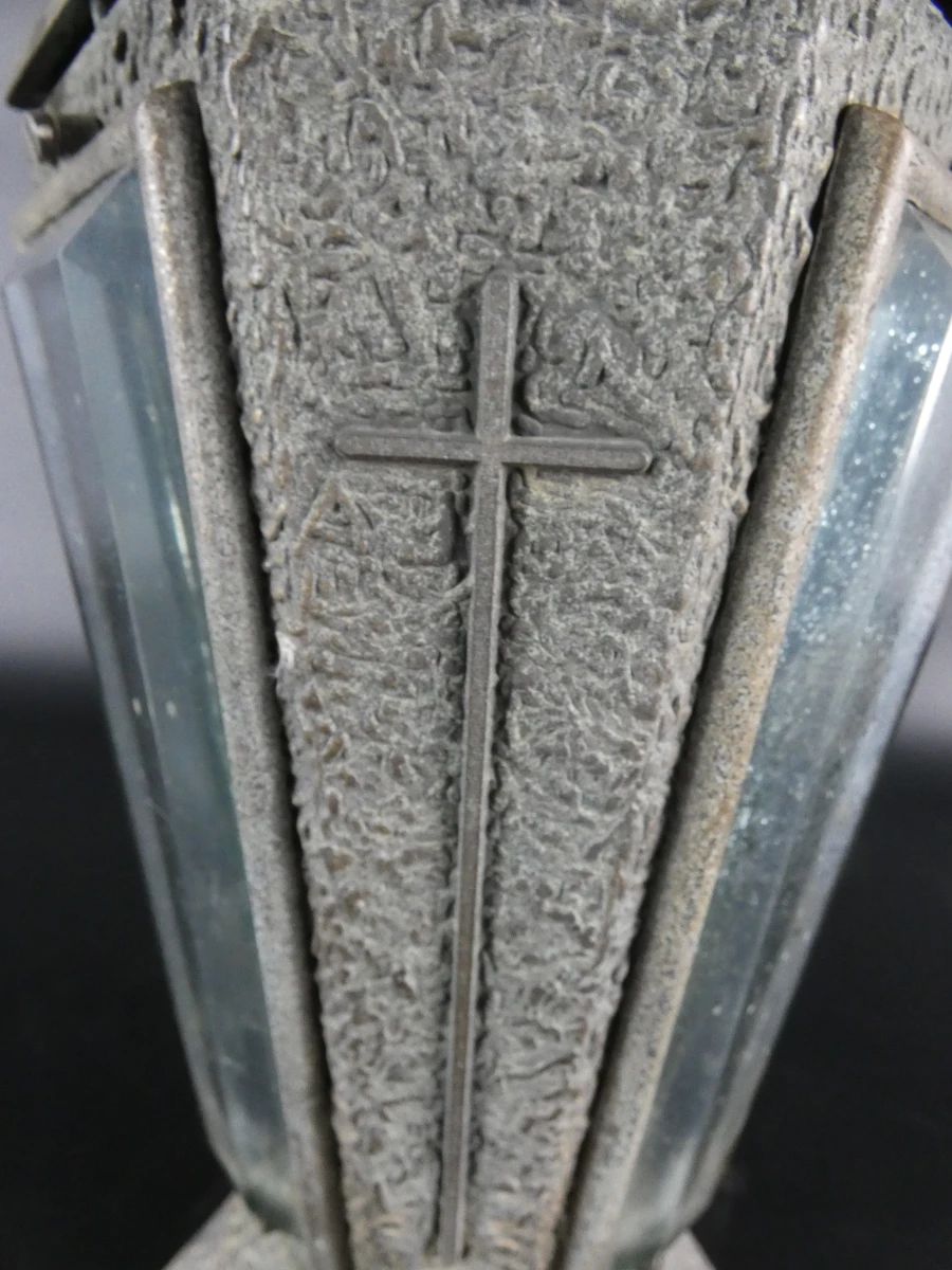Metaallegering graflantaarn – Zeshoekig met Facetglas & Kruis - foto 7