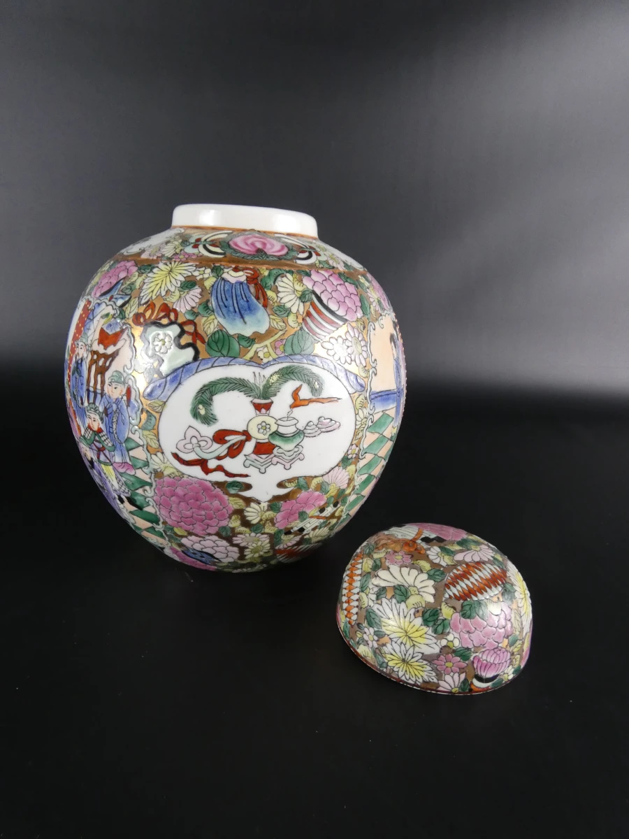 Set van 2 Chinese dekselvazen met kleurrijke decoratie - foto 4