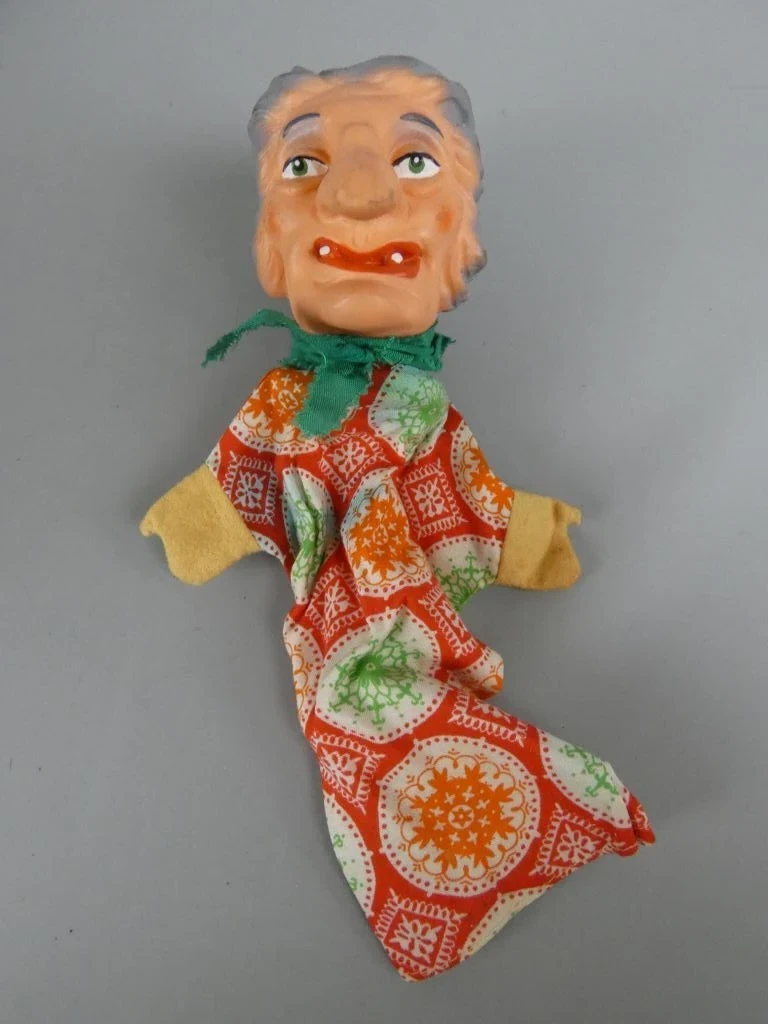 Set van 6 vintage handpoppen met sprookjesfiguren - foto 2