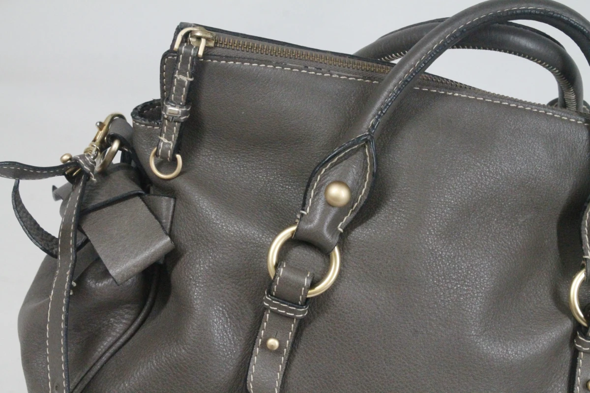 Authentieke Miu Miu Vitello Lux Bow Bag - foto 3