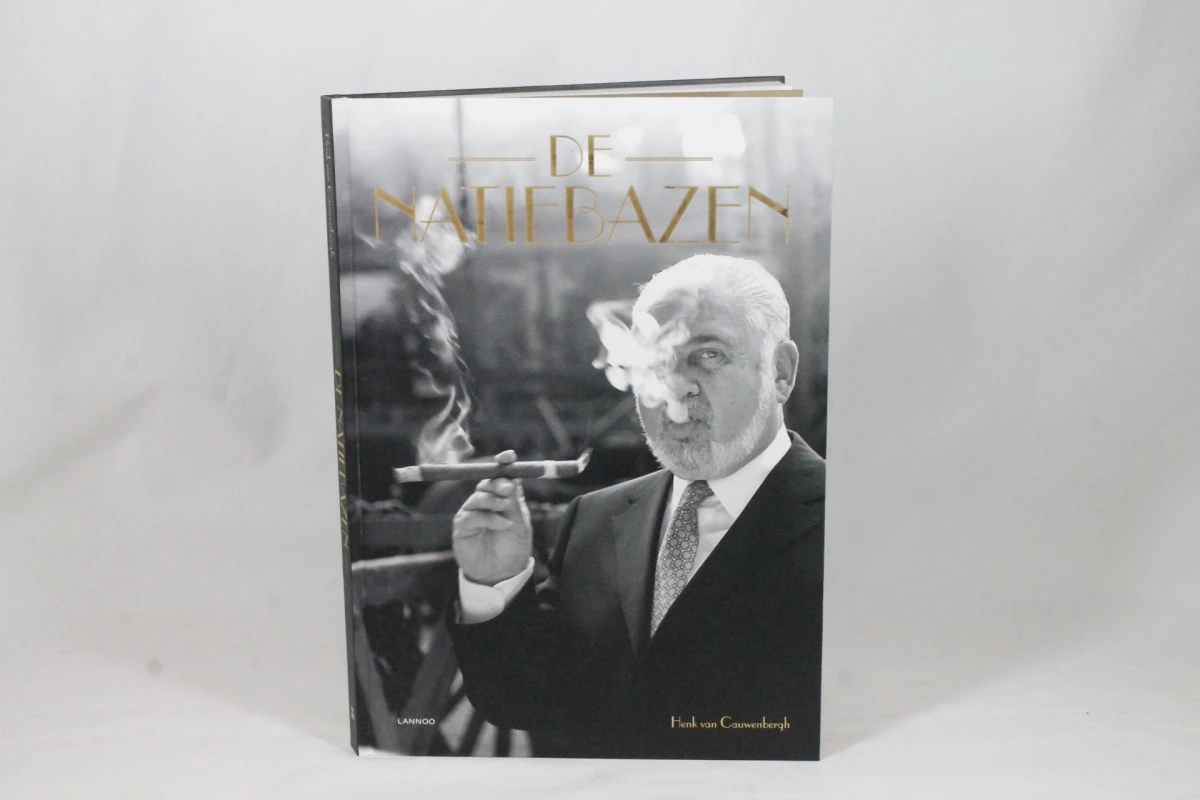 Fotoboek: De Natiebazen – kavel bij De Kringwinkel, Brecht