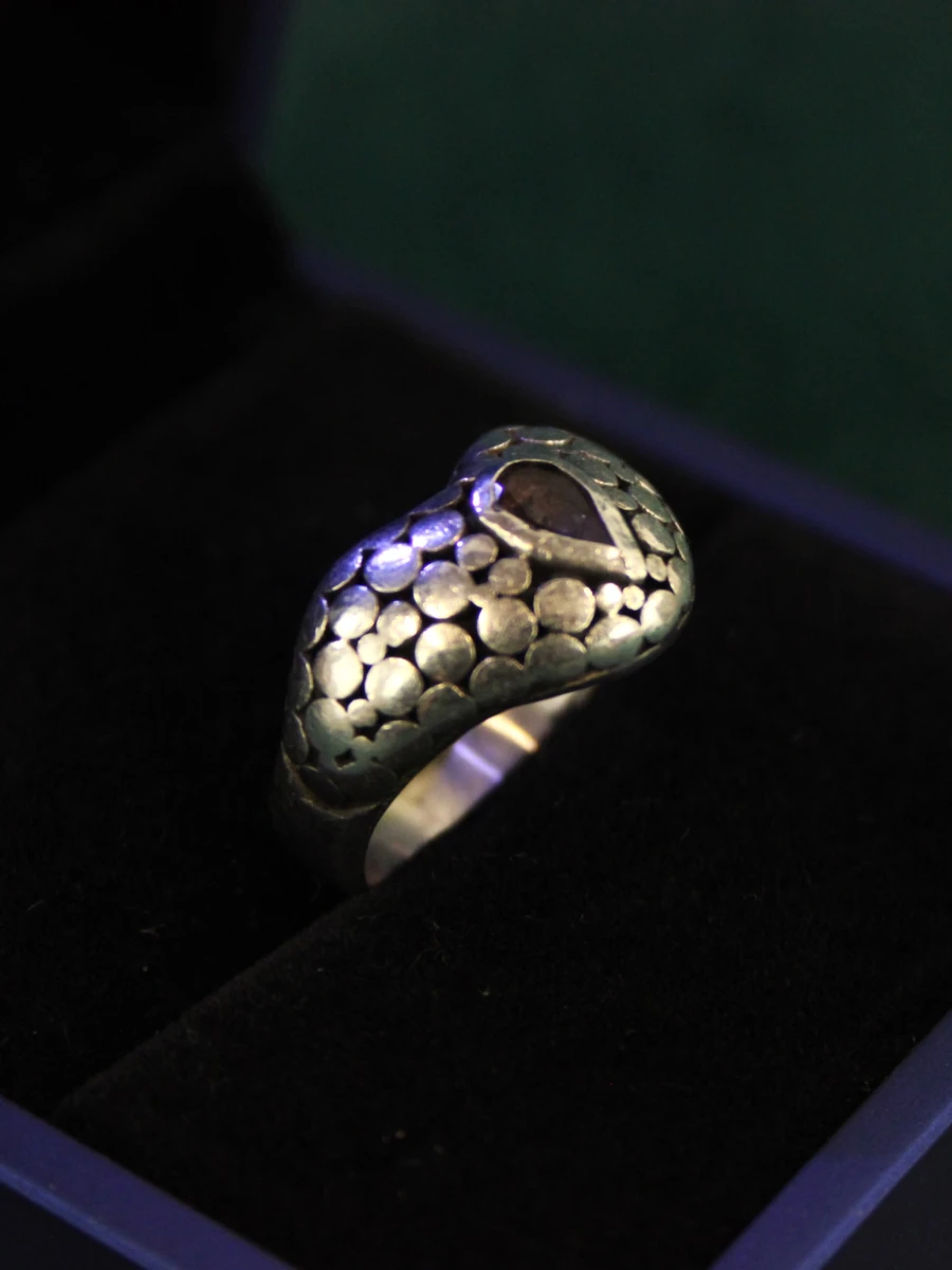 Sterling zilveren hartvormige ring met traanvormige steen - foto 4