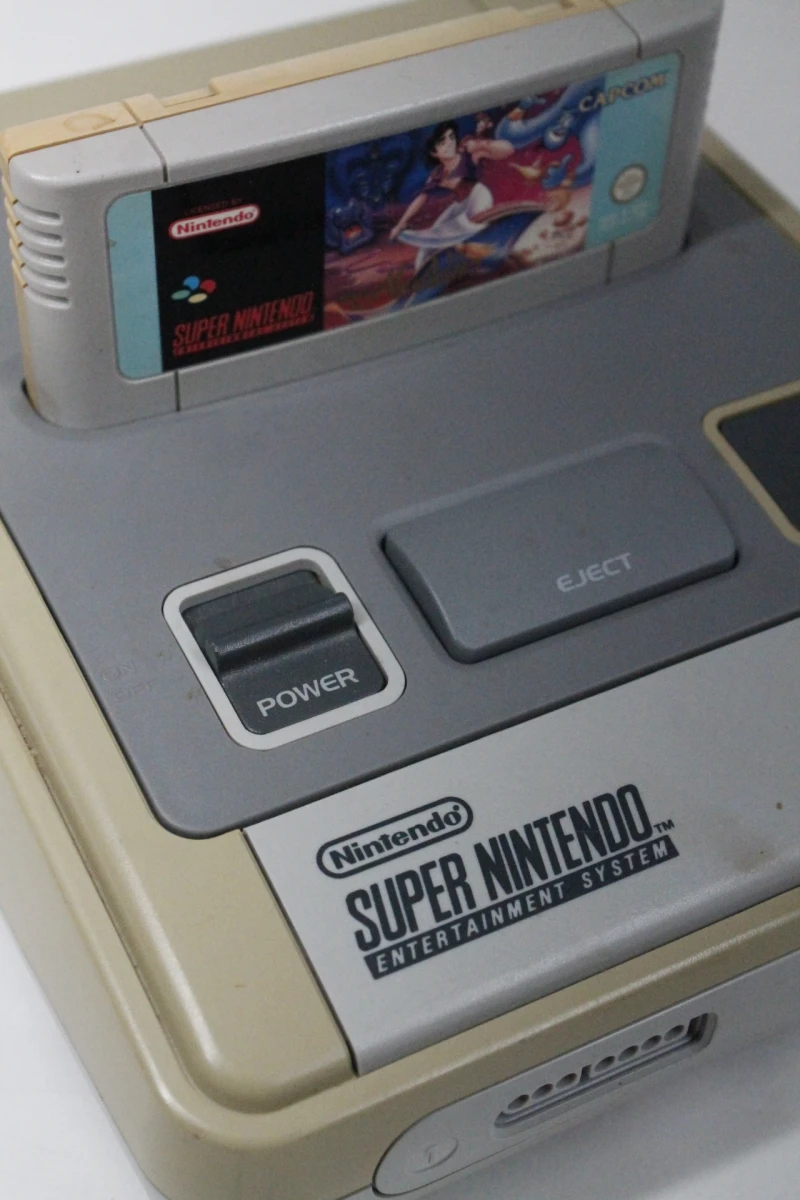 Super Nintendo Entertainment System + Game - foto 11