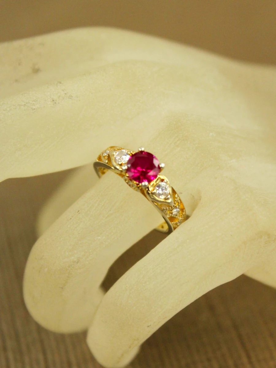 Vergulde sterling zilveren ring met robijn - Gem Stone King - foto 5