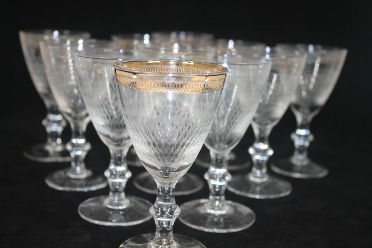 Set van 11 vintage kristallen wijnglazen met gouden rand - foto 4
