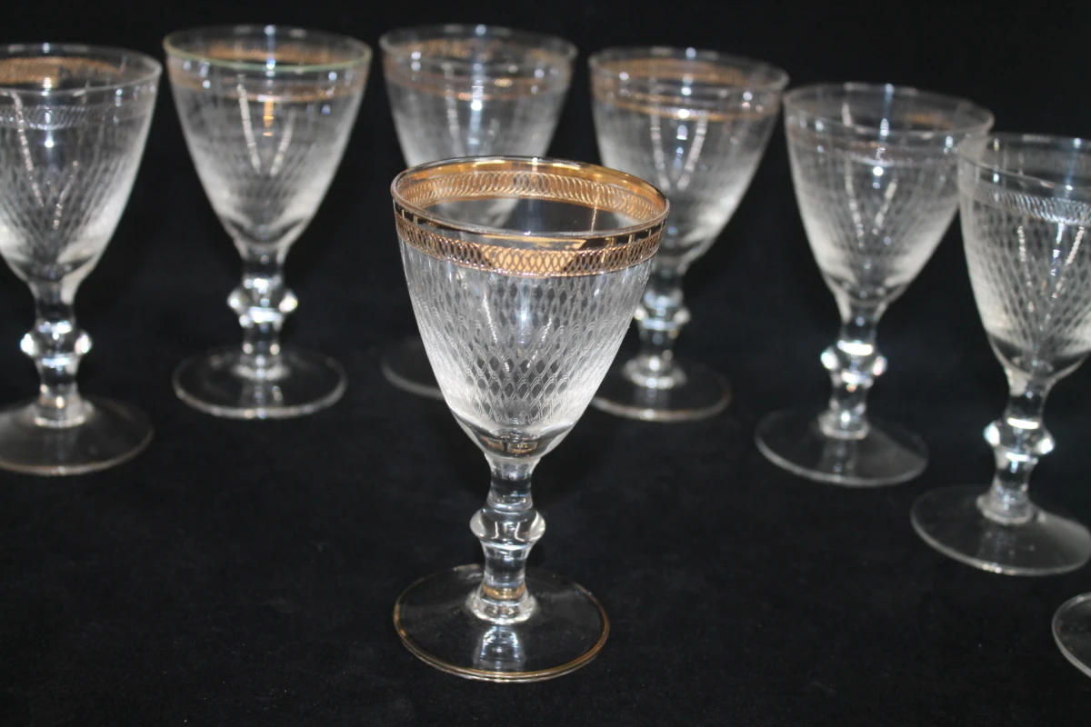 Set van 11 vintage kristallen wijnglazen met gouden rand - foto 6