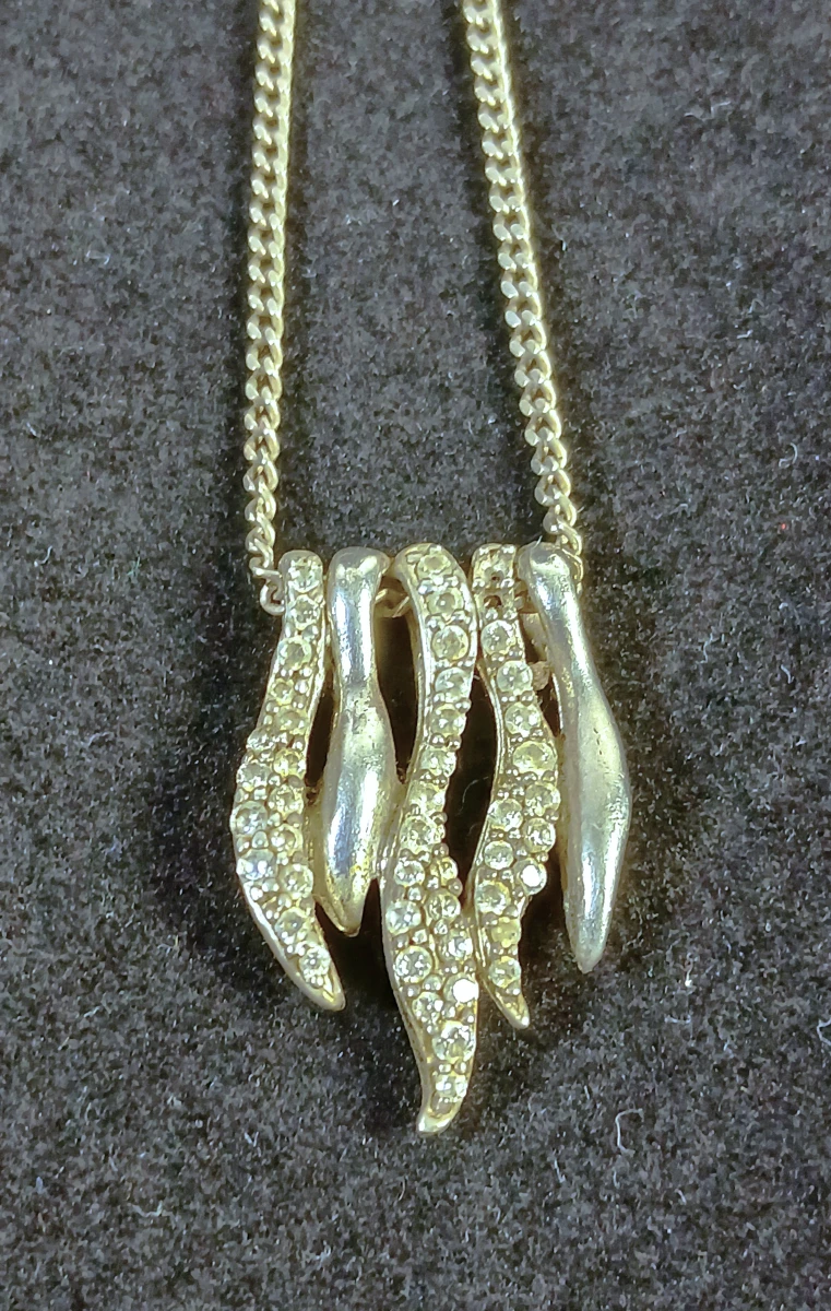 Zilveren ketting met abstracte hanger en zirkonia's - foto 4