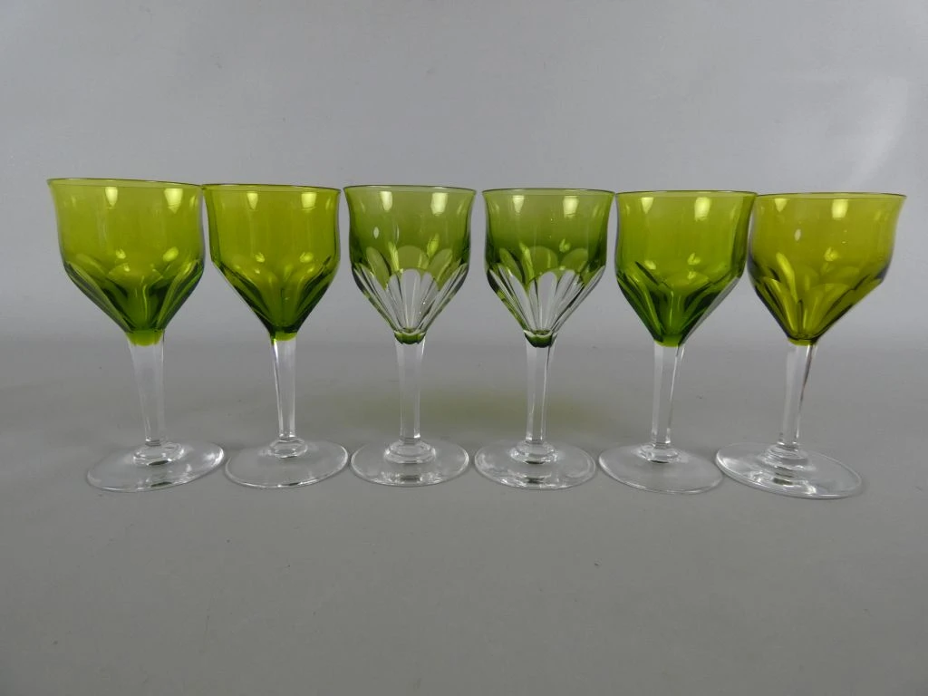 Set van 6 groene kristallen wijnglazen – kavel bij De Kringwinkel, Diest