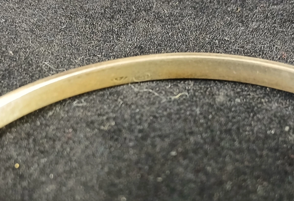 Set van twee vintage armbanden, één met bloemmotief - foto 5
