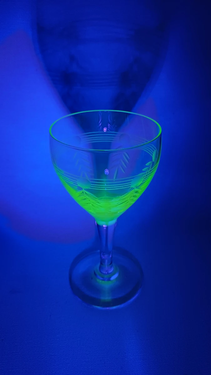 Set van 9 vintage uranium likeurglazen - foto 7