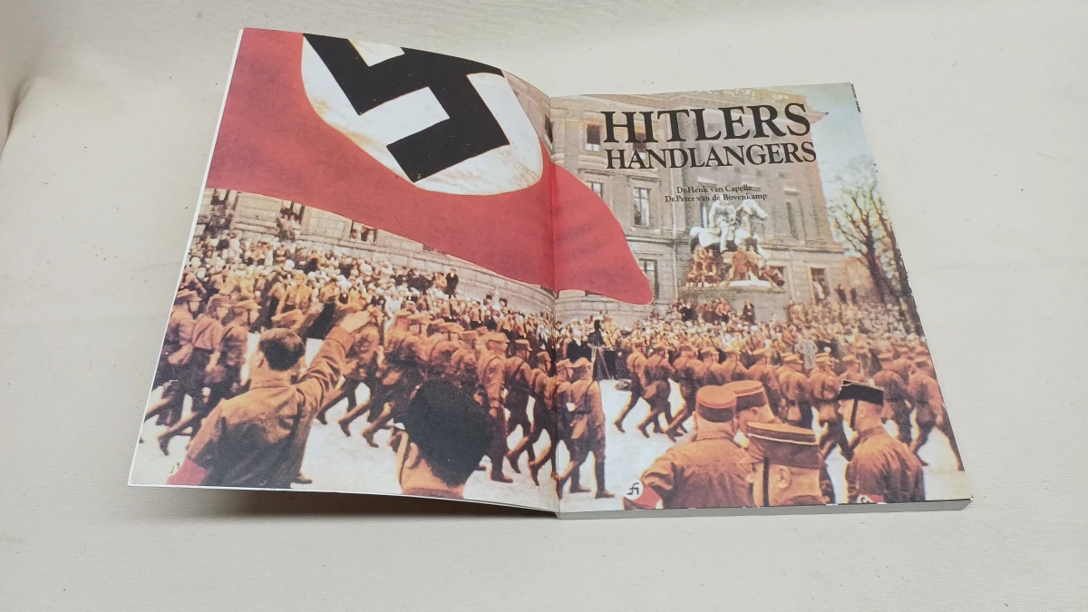Set van 3 boeken over Hitler en de Tweede Wereldoorlog - foto 3
