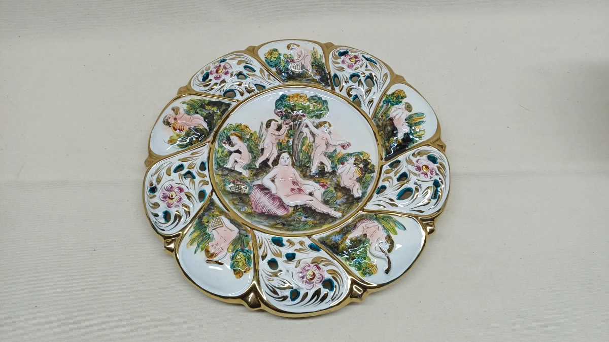 Set Capodimonte porselein met bord en vaas - foto 2