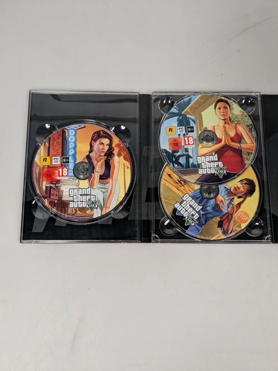 Grand Theft Auto V PC spel met handleidingen en kaarten - foto 6