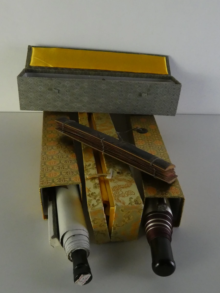 Decoratieve kunstwerken uit het Verre Oosten (5 stuks) - foto 35