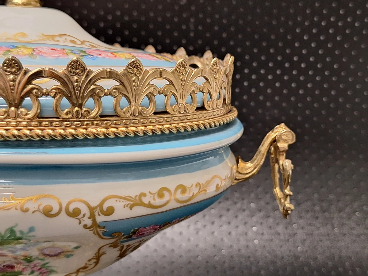 Klassieke Porseleinen Terrine / Bonbonnière met Bronzen Montuur - ACF (Décor de Paris) - foto 9