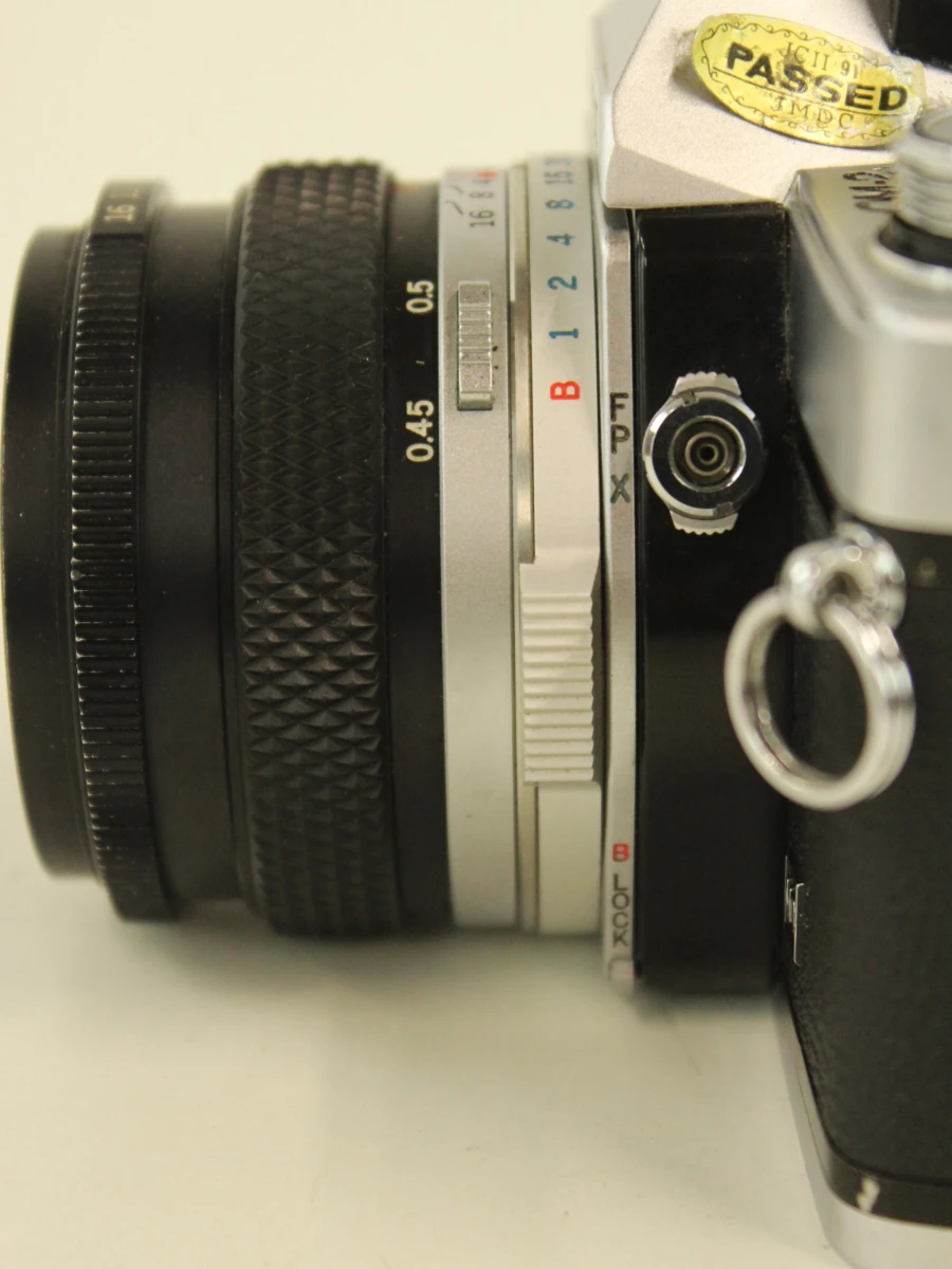 Olympus OM-2n analoge spiegelreflexcamera met 50mm lens - foto 3
