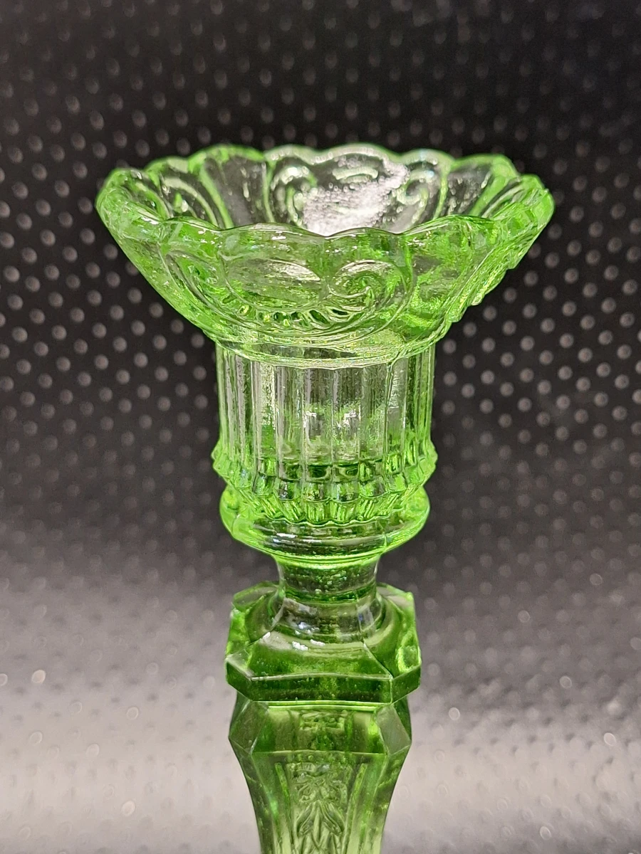 Lichtgroene persglazen kandelaars met leeuwenkop - Depression Glass-stijl - foto 7
