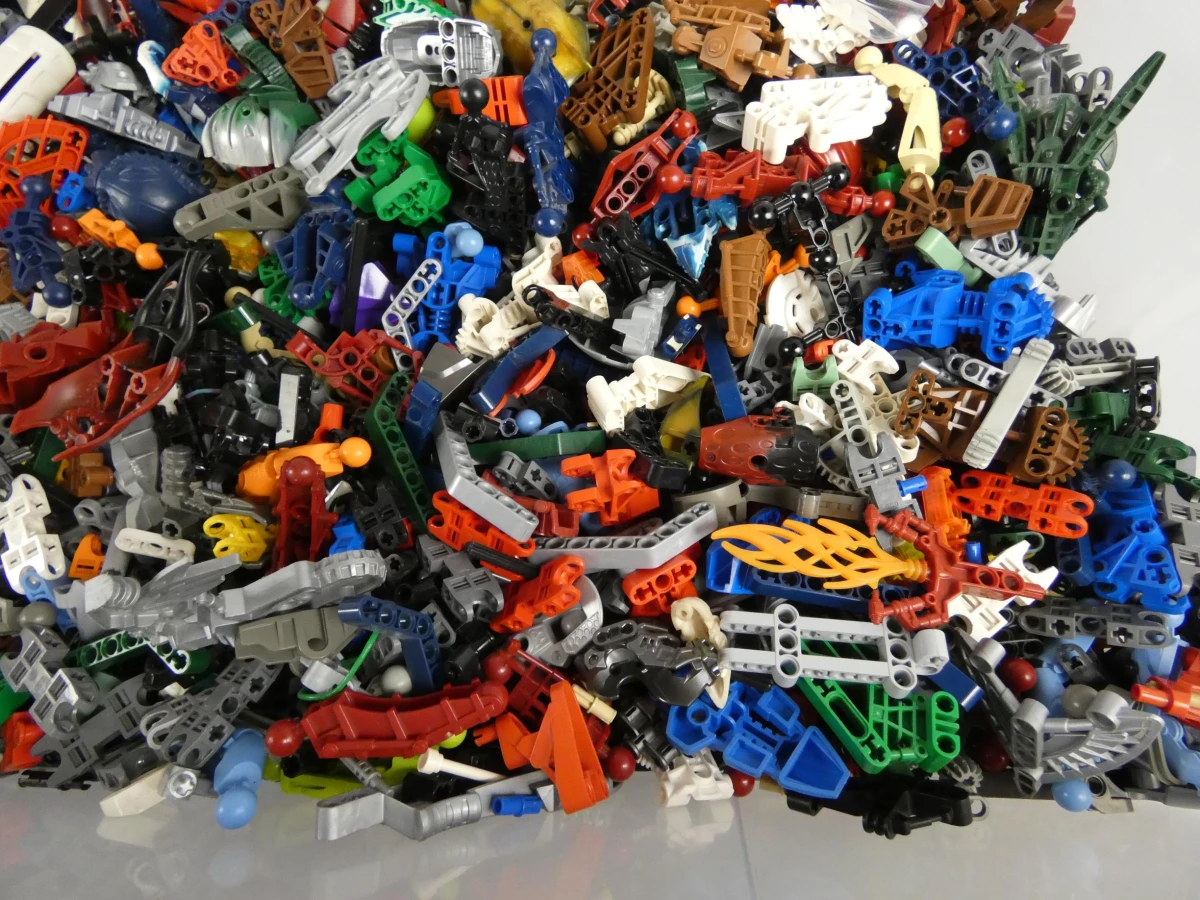 3,86 Kg Lego Bionicle onderdelen - foto 4