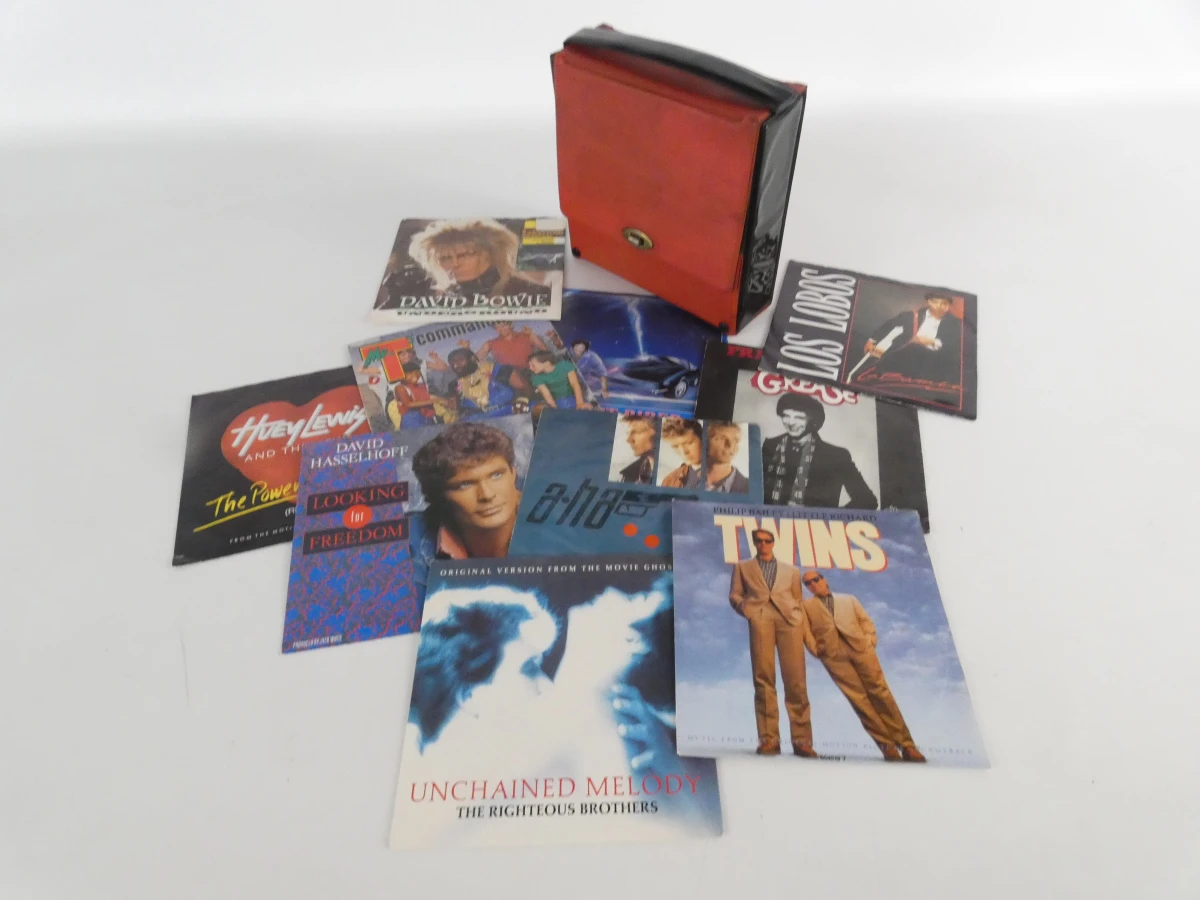 Set van 10 vintage vinyl singles met 7 inch koffertje - foto 2