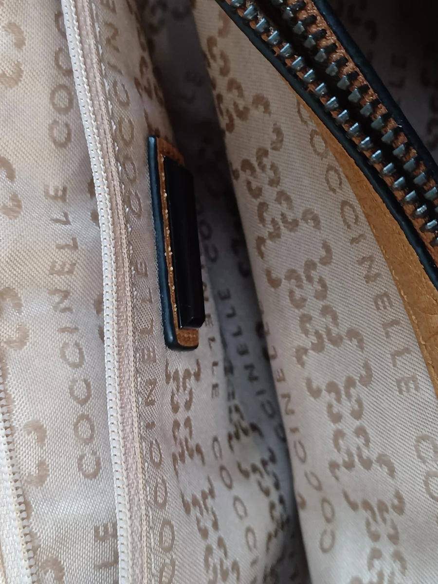 Stijlvolle Coccinelle handtas in struisvogelleder-look - foto 15