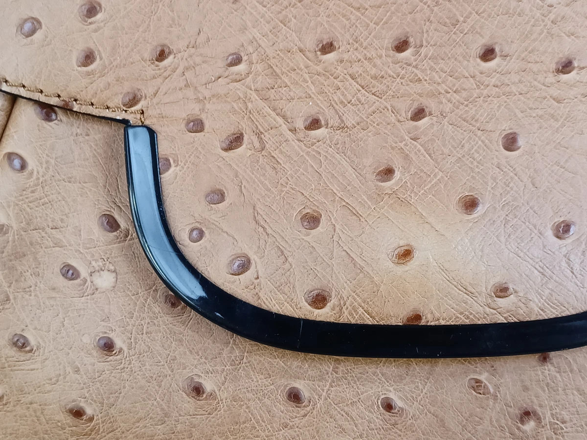 Stijlvolle Coccinelle handtas in struisvogelleder-look - foto 10