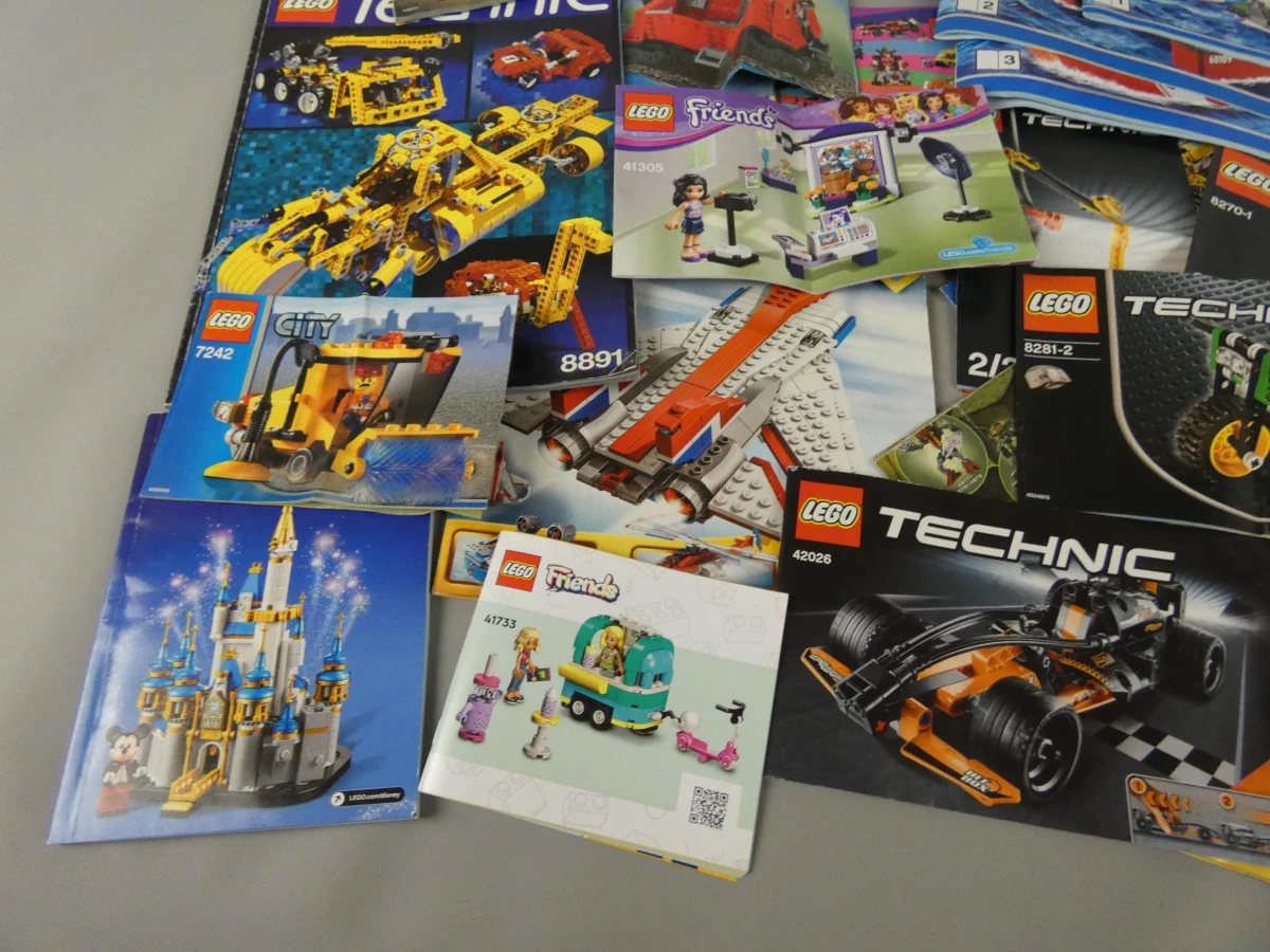 Collectie Lego instructieboeken - foto 2