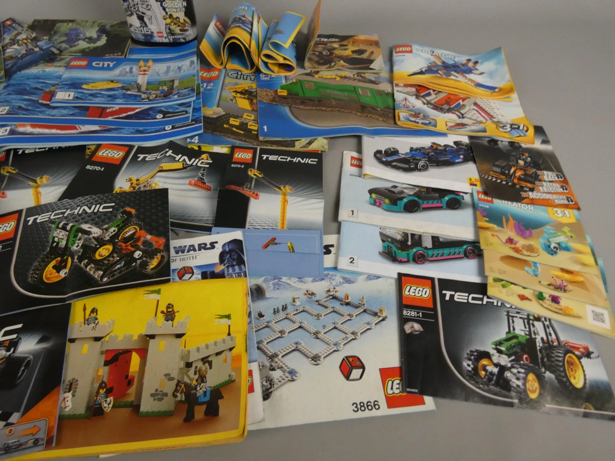 Collectie Lego instructieboeken - foto 10