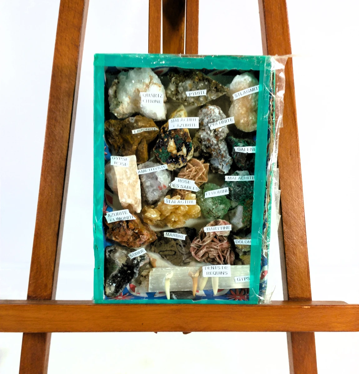 Verzameling mineralen en kristallen met drie presentatiedozen en rookkwarts - foto 4