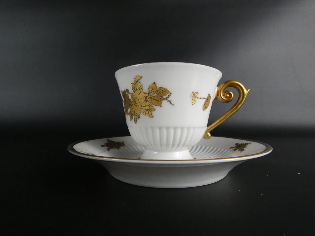 Porseleinen servies met gouden bloemenmotief,  Langenthal Suisse - foto 7