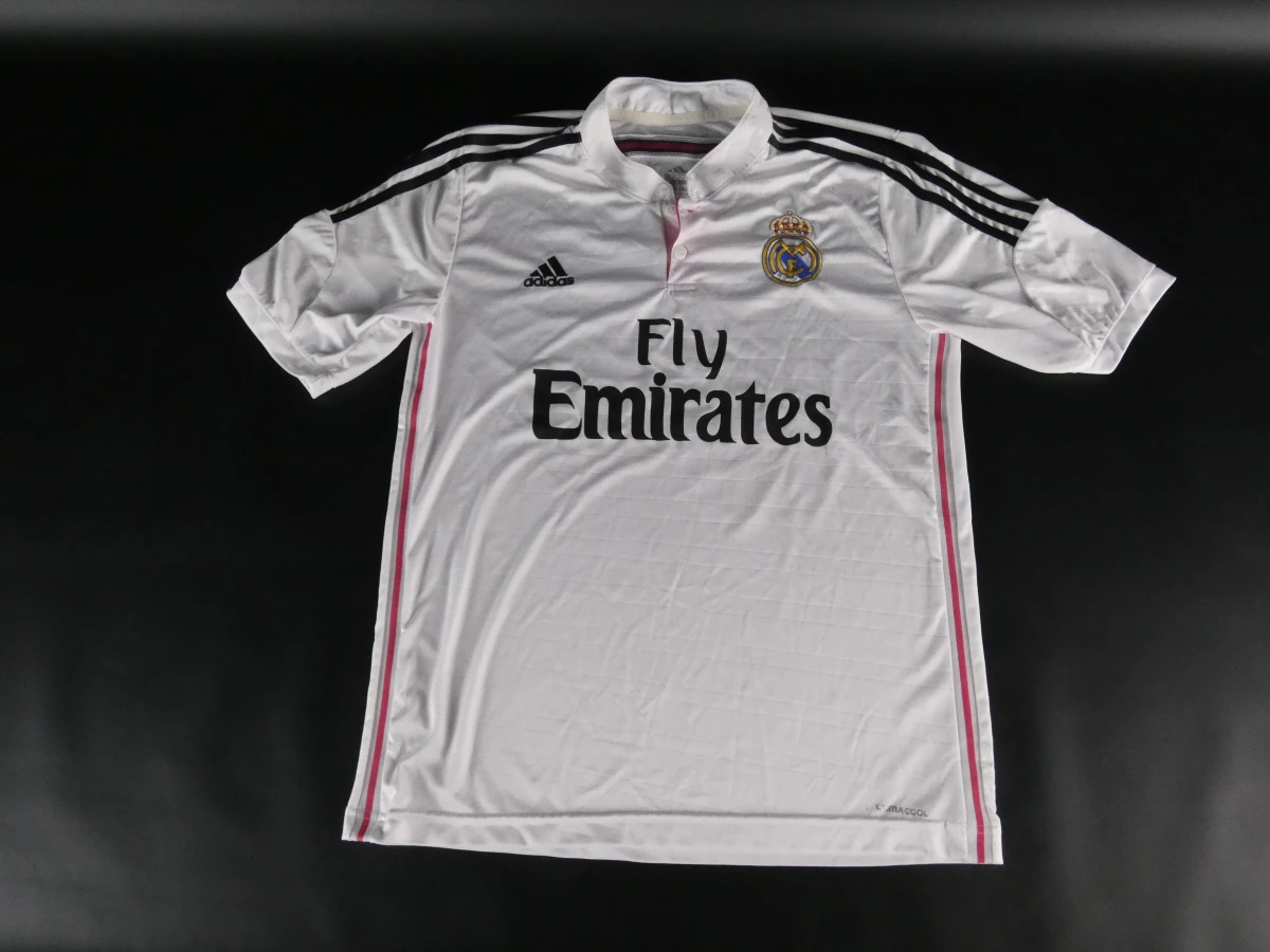 Wit Real Madrid Ronaldo voetbalshirt maat L – kavel bij De Kringwinkel, Heverlee