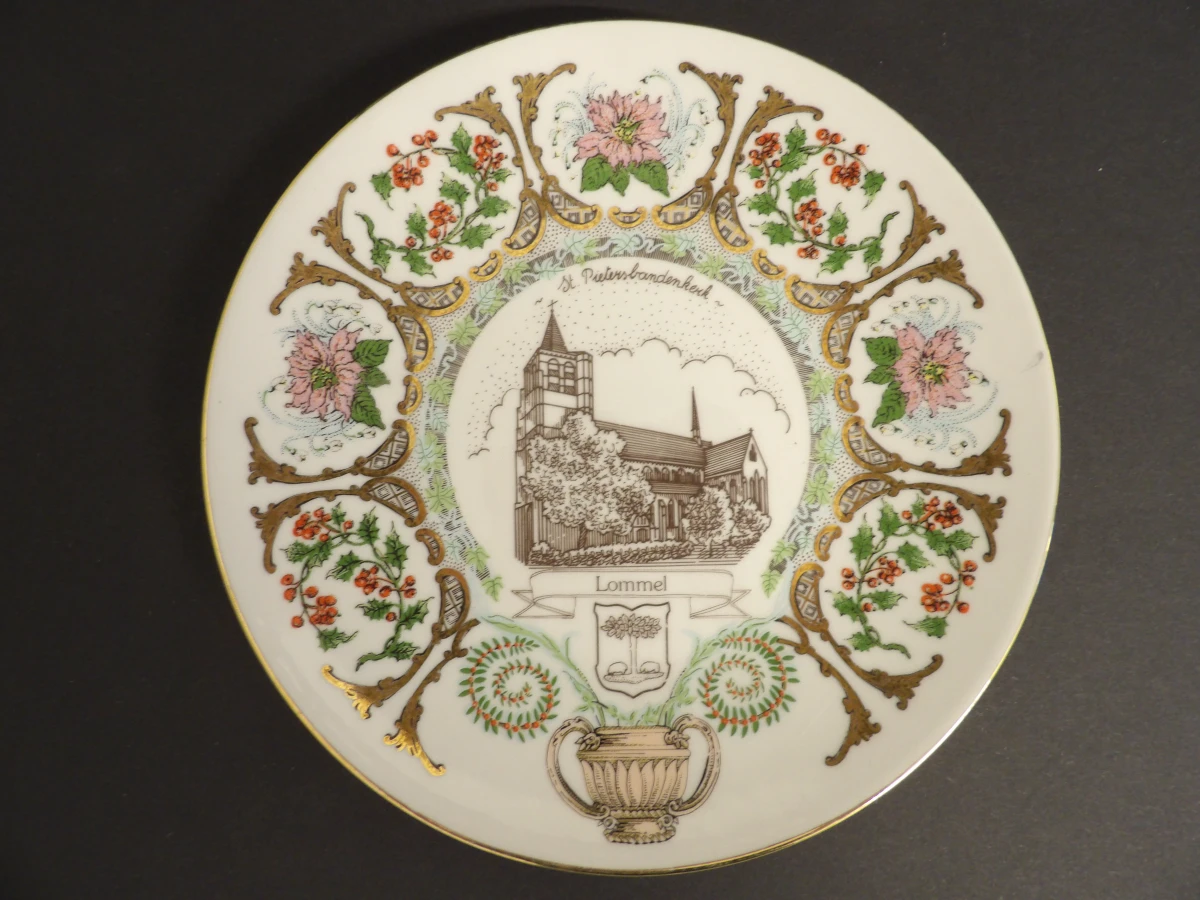 Exclusief Lommels winterbord van Limoges Porselein - Martina Bernhoudt – kavel bij De Kringwinkel, Leopoldsburg